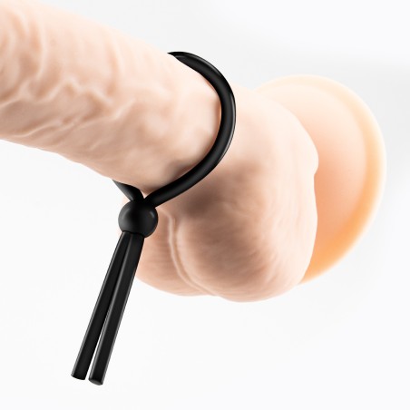 Anillo peneano ajustable Crushious en color negro